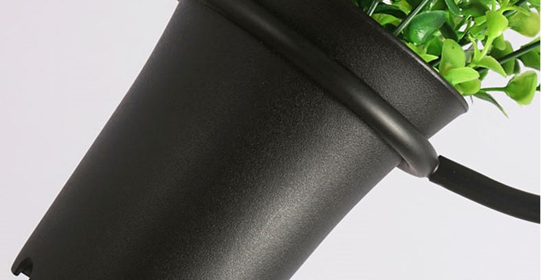 Lámpara de techo maceta triangular acero negro Flowerpot